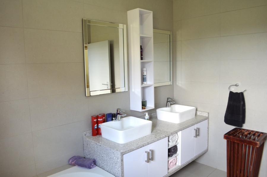 3 Bedroom Property for Sale in Wilkoppies North West